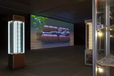 Image: Installation view, Simon Dybbroe Møller, Hypnic Jerk, Kunsthal Aarhus, 2023. Photo: Jacob Friis-Holm Nielsen.