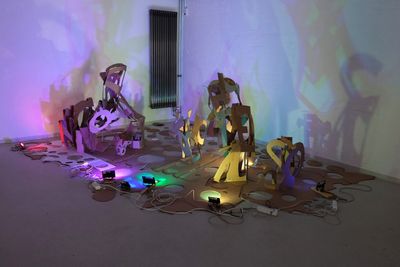 Image: Kim Grønborg, Notes for supplement existing knowledge, Fabrik der künste, Hamburg, 2024. Photo: Carsten Rabe.