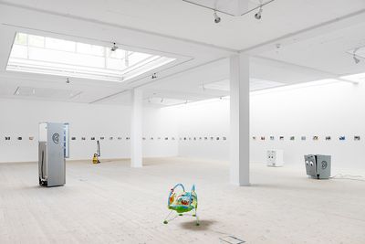 Billede: Installationsfoto, Michala Paludan, I am your Body: Chapter 1 - Automation, Kunsthal Aarhus, 2024. Foto: Jacob Friis-Holm Nielsen.