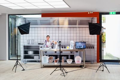 Installation view: ‘Minimalism-Maximalism-Mechanissmmm’, Kunsthal Aarhus, 2022-2023. Photo: Jacob Friis-Holm Nielsen. Courtesy: Kunsthal Aarhus.